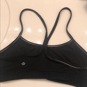 Black Lululemon sports bra